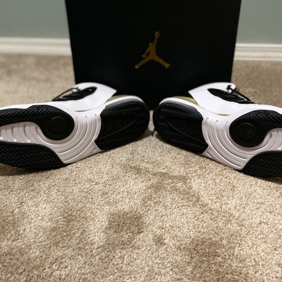 Jordan Max Aura Mens 10.5 - Picture 6 of 8